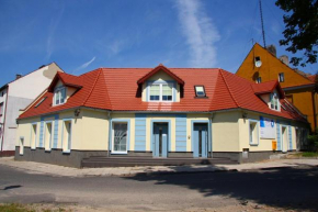  Apartamenty Gościnne Med-Palace  Немодлин